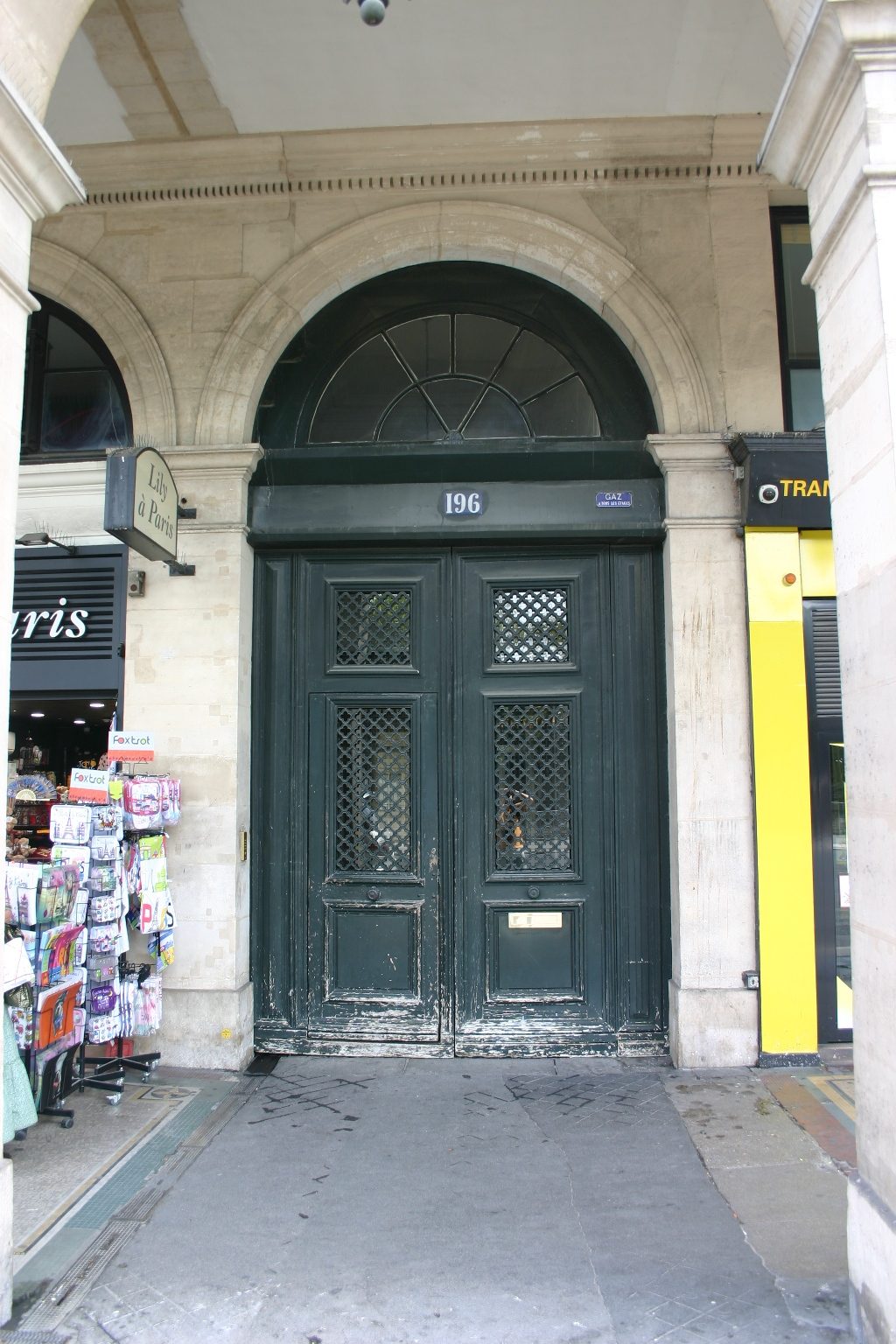 Madeleine Bres' first home in Paris (3).JPG